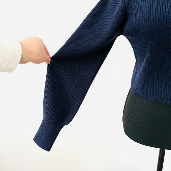 Sz S Aritzia WILFRED Montpellier Cropped Turtleneck Sweater in Navy - Picture 2 of 6